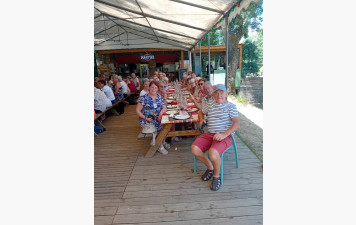 échange club avec Chalonnes guinguette avant les vacances d'été.